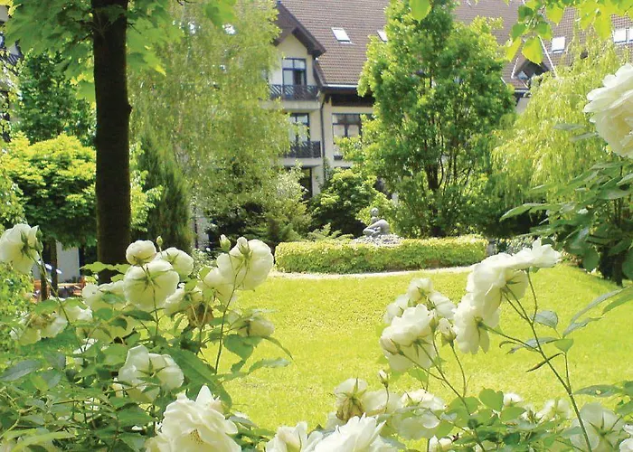Rubin Wellness & Conference ホテル 4*
