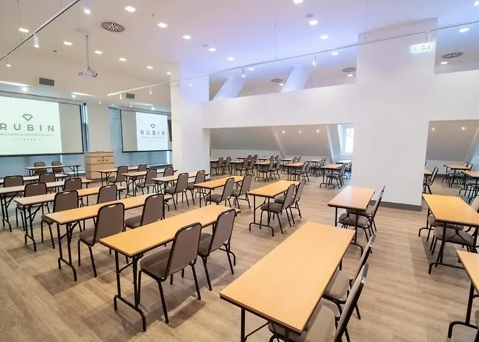 מלון Rubin Wellness & Conference