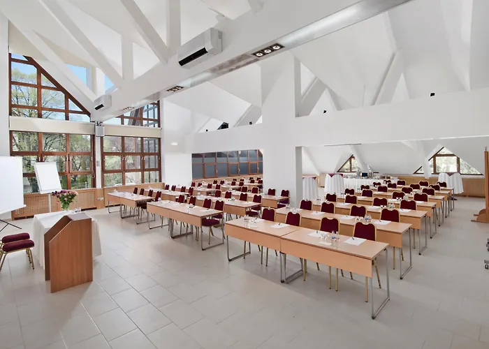 Rubin Wellness & Conference 4*